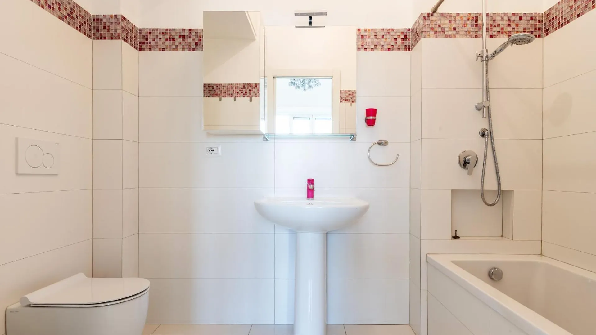 Designer House In Repubblica Daire Milano 0*,
